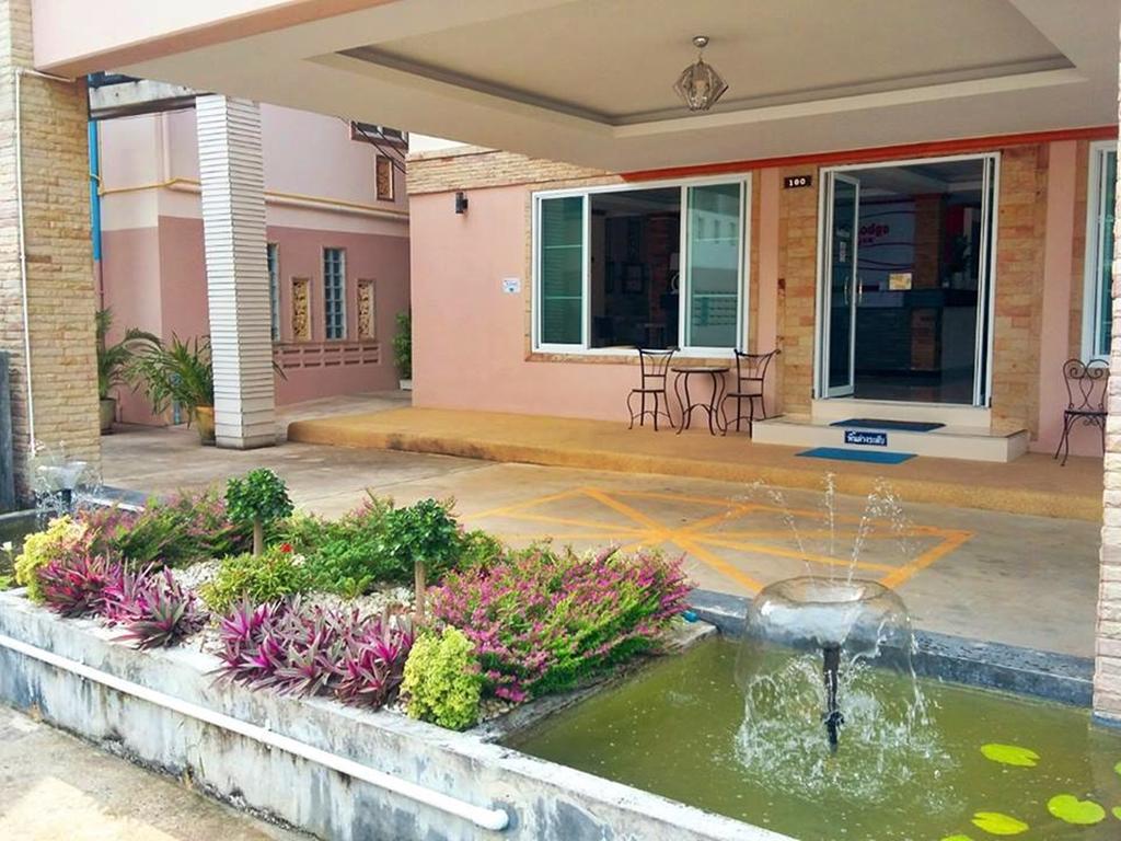 Chumphon Travelodge Exterior foto